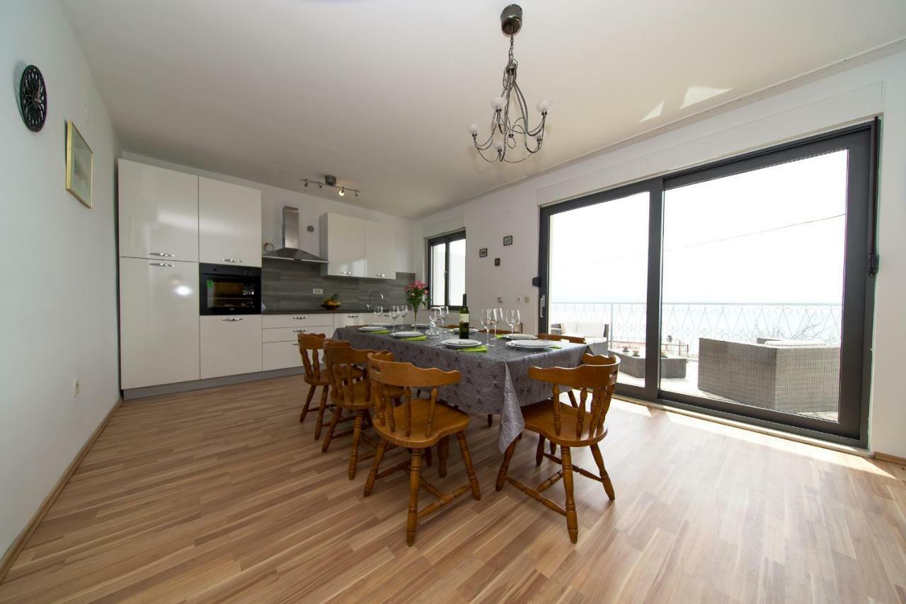 Apartments L&L Дуги Рат Екстериор снимка