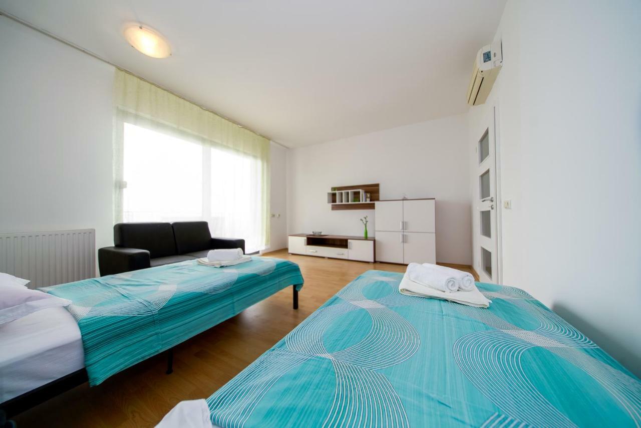 Apartments L&L Дуги Рат Екстериор снимка