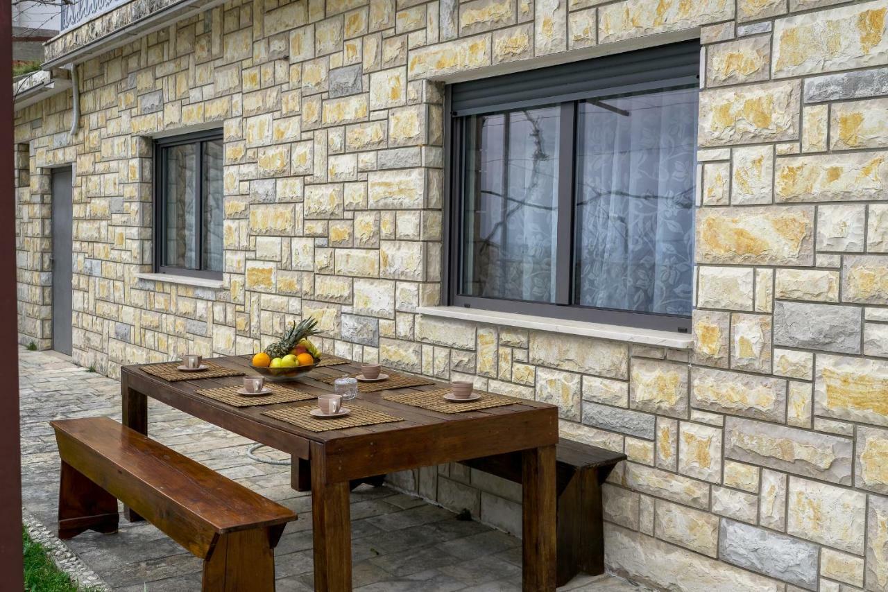 Apartments L&L Дуги Рат Екстериор снимка